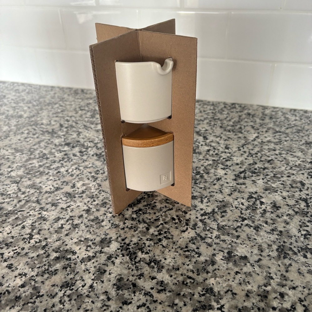 Nespresso Barista Collection - Stackable Serving Set - Picture 3 of 3